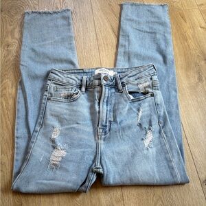 Light wash Straight Leg Jeans